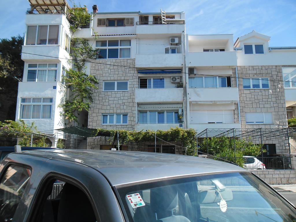 Mateo Apartment Dugi Rat Exterior photo